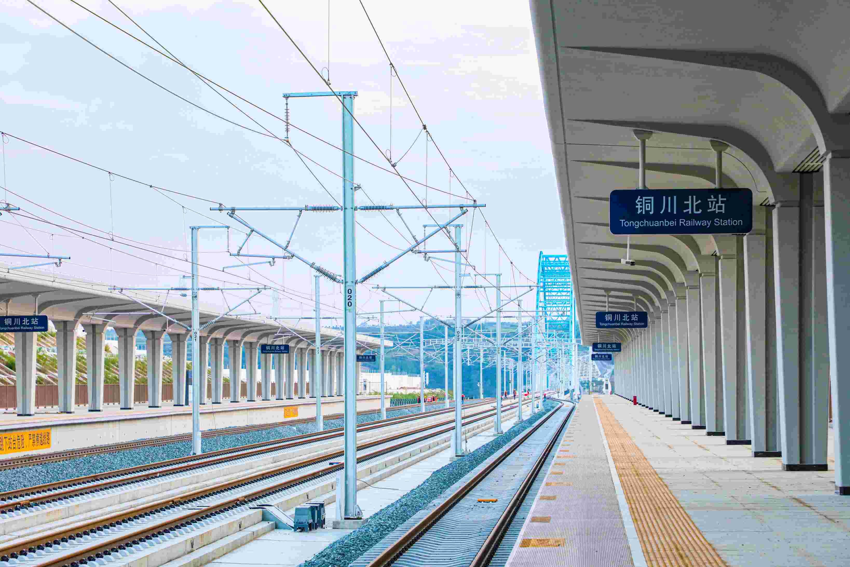 西延高鐵開通運(yùn)營